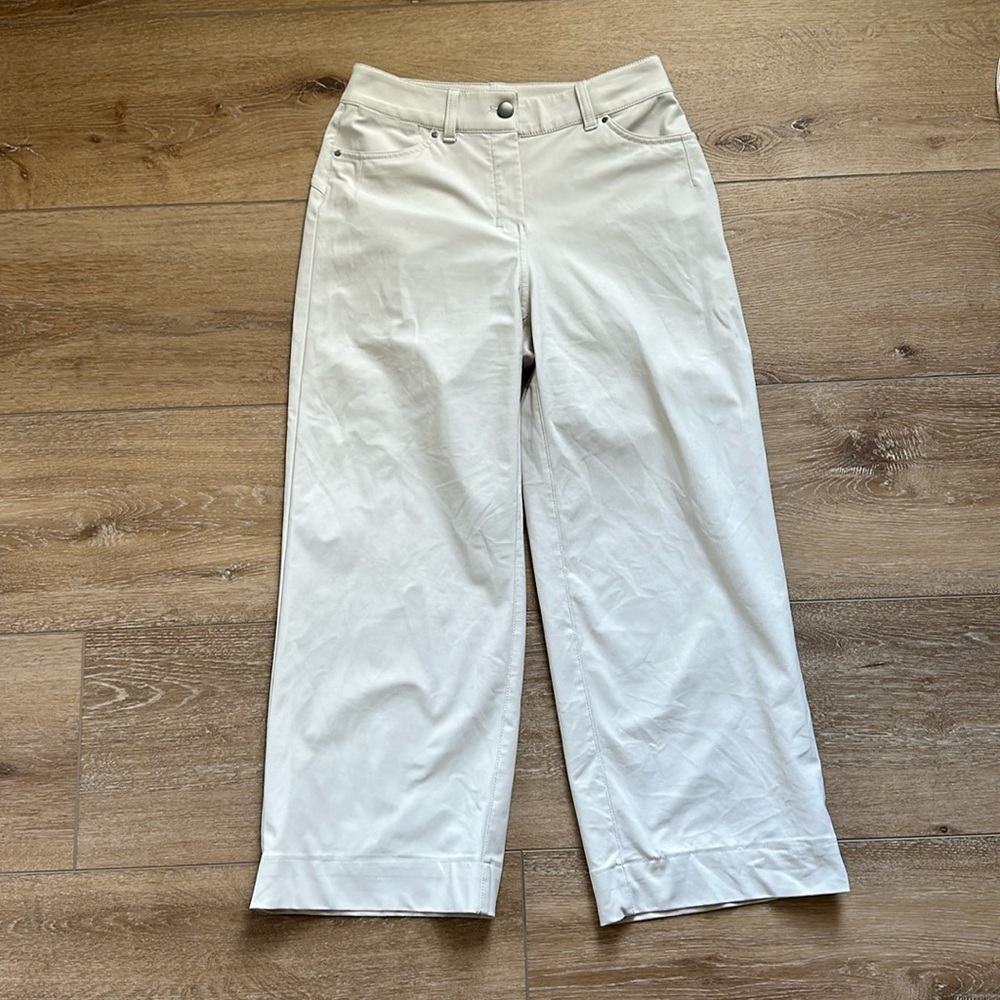 Lululemon city sleek wide leg cropped size 26